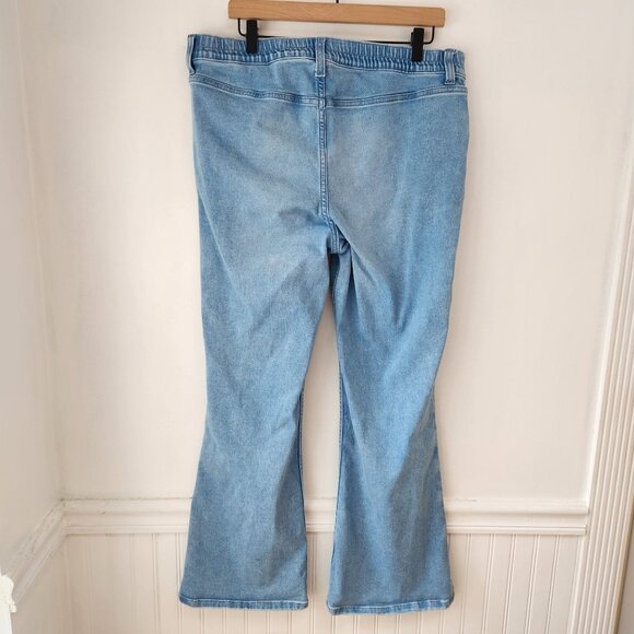 Aerie Stretch Bootcut Jeans Light Wash Stretch Flare Women's XL - Picture 2 of 9